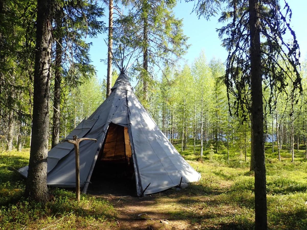 Люкс-шатры Kotakylä - Teepee Village Juuka