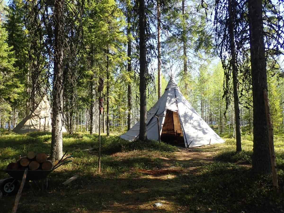 Люкс-шатры Kotakylä - Teepee Village Juuka-8